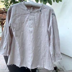 Magnolia pearl top